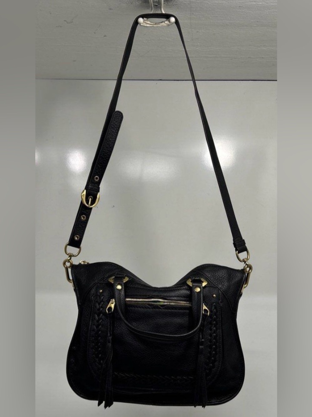 Oryani, Classic Black Leather Shoulder Bag with Gold Accents, like new - Picture 4 of 4
